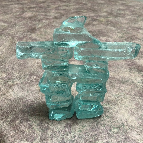 Glass Inukshuk - Picture 1 of 5